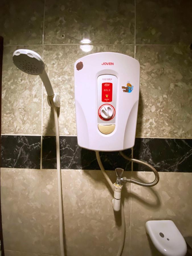 Mr Hotel Nusa Bestari Skudai Buitenkant foto