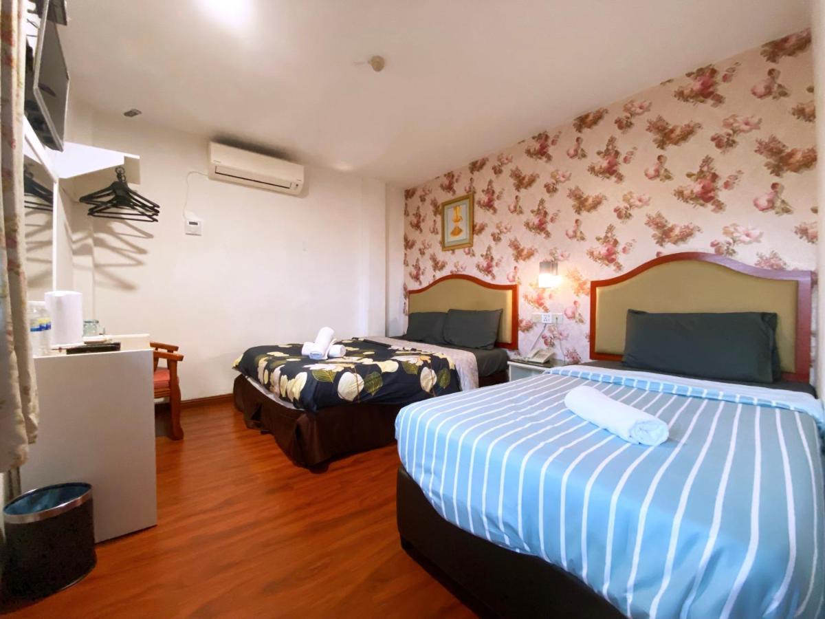 Mr Hotel Nusa Bestari Skudai Buitenkant foto